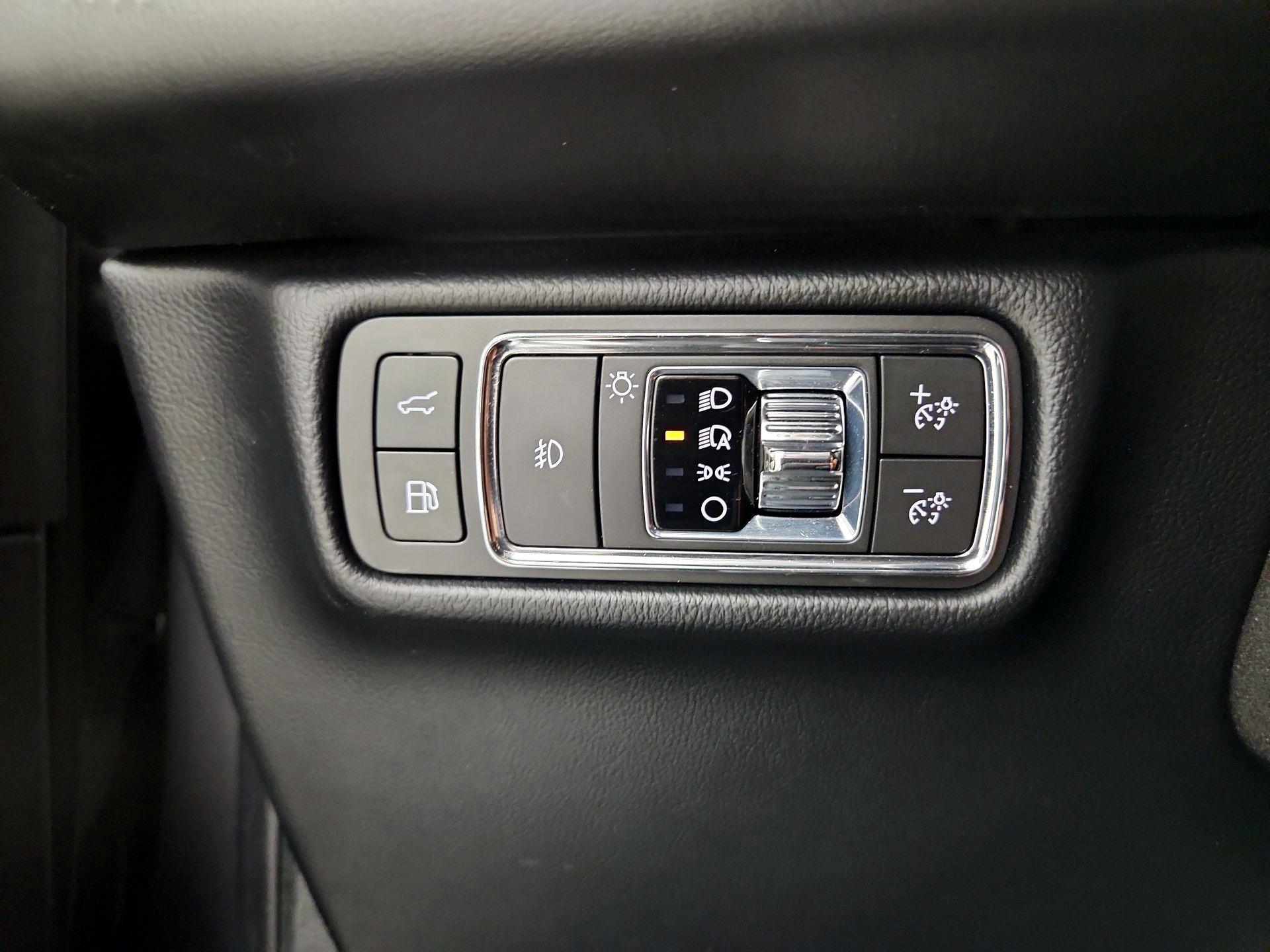 Thumbnail: 2021 Lincoln Aviator - 13