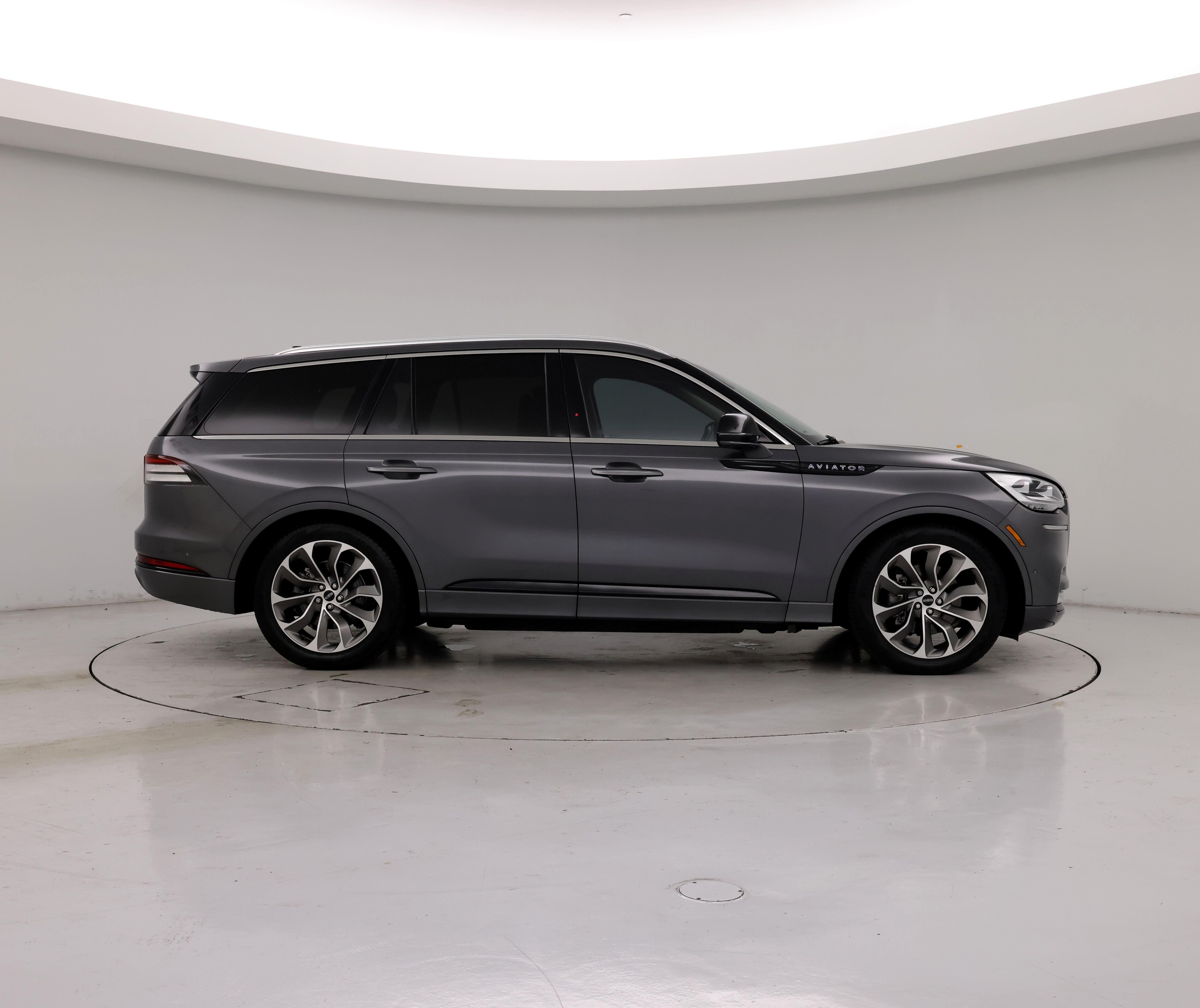 Thumbnail: 2021 Lincoln Aviator - 7