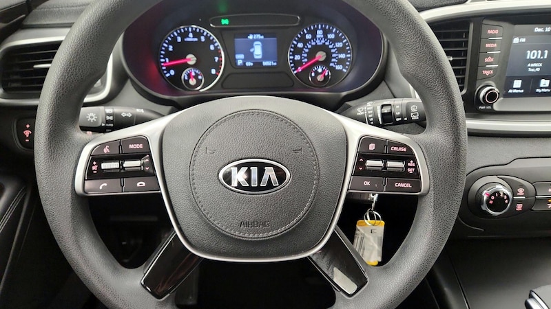 2019 Kia Sorento LX 10