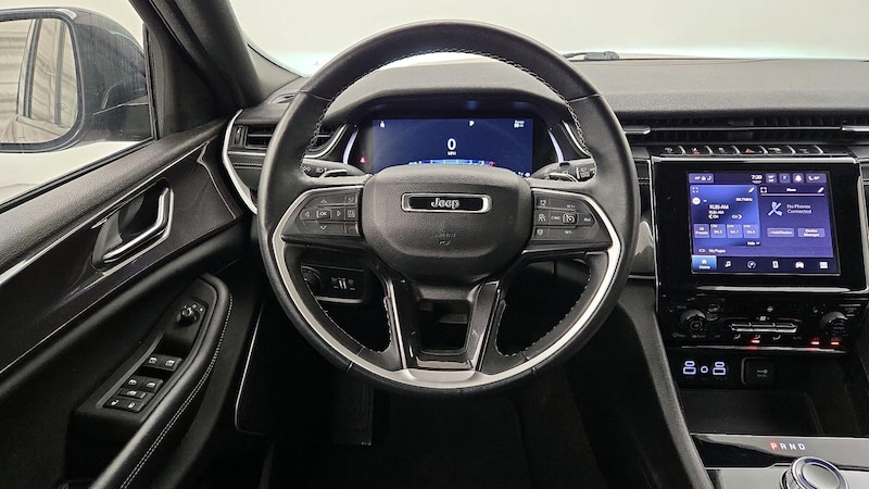 2022 Jeep Grand Cherokee Altitude 10