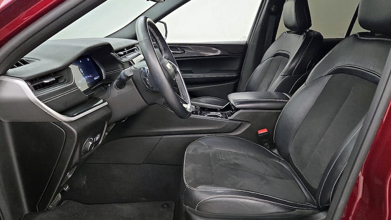 2022 Jeep Grand Cherokee Altitude 11