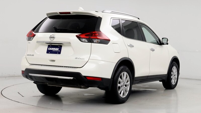 2018 Nissan Rogue SV 8