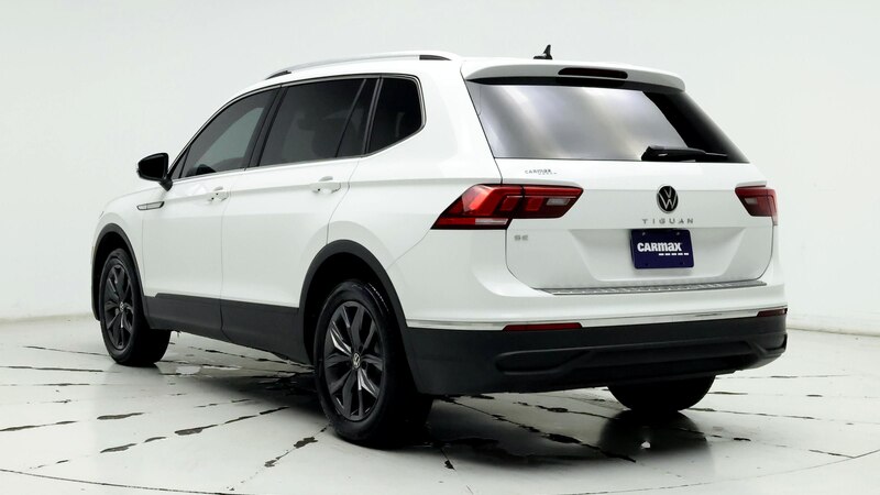 2022 Volkswagen Tiguan SE 2