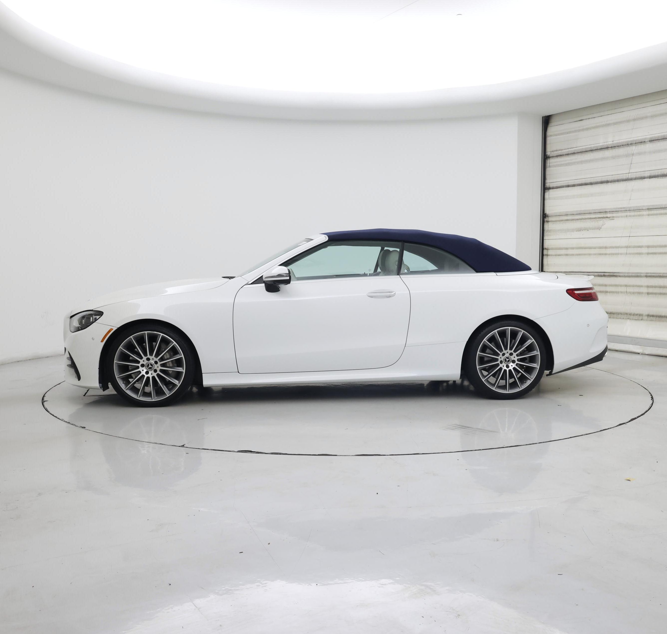 Thumbnail: 2022 Mercedes-Benz E-Class - 3