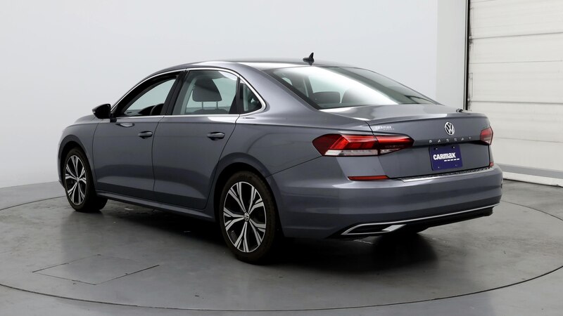 2022 Volkswagen Passat SE 2