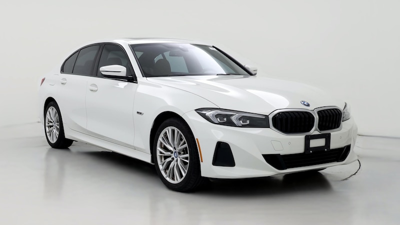 2023 BMW 3 Series 330i Hero Image