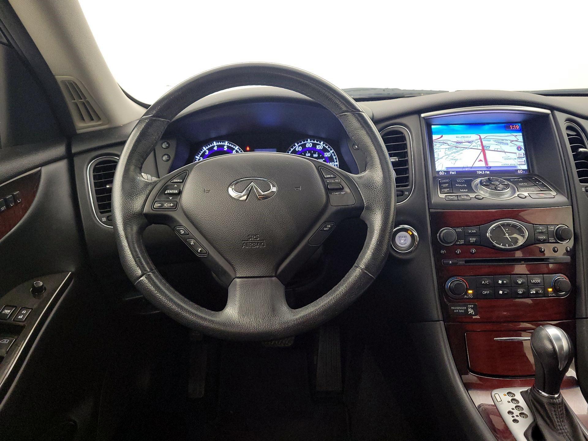 Thumbnail: 2016 INFINITI QX50 - 10