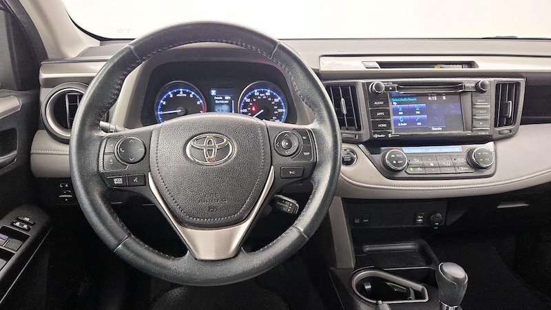 2018 Toyota RAV4 XLE 10