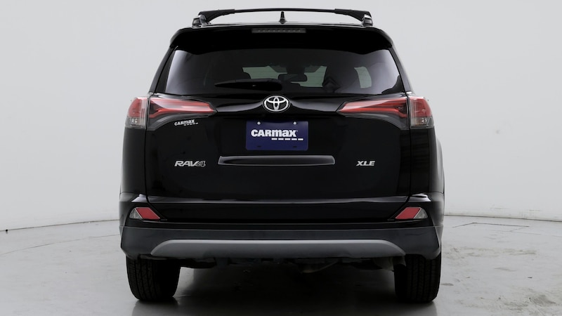 2018 Toyota RAV4 XLE 6