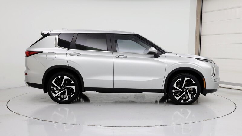 2023 Mitsubishi Outlander Black Edition 7