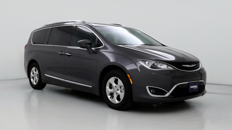 2018 Chrysler Pacifica Hybrid Touring L Hero Image