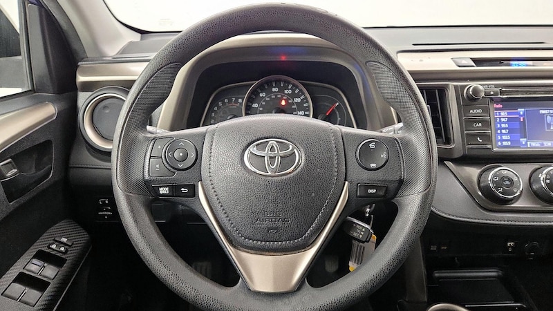 2015 Toyota RAV4 LE 10