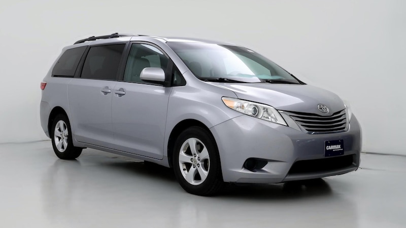 2017 Toyota Sienna LE Hero Image