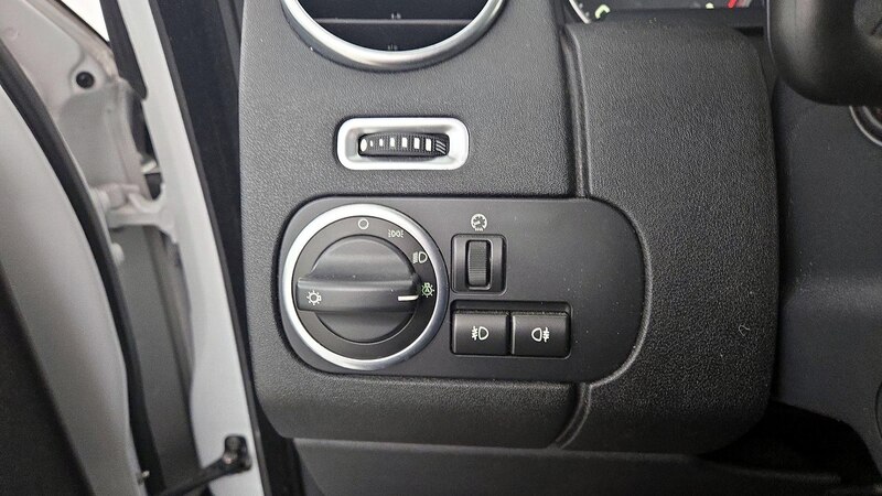 2016 Land Rover LR4 HSE 13
