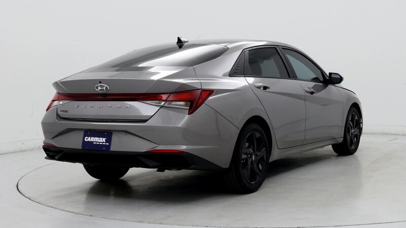 2023 Hyundai Elantra SEL 8