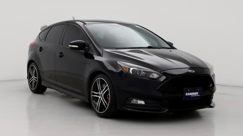 2017 Ford Focus ST Hero Image