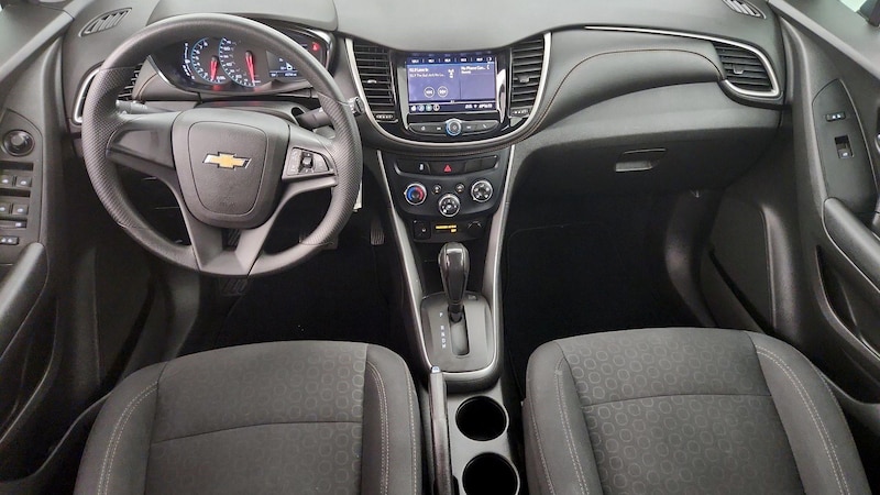 2020 Chevrolet Trax LS 9