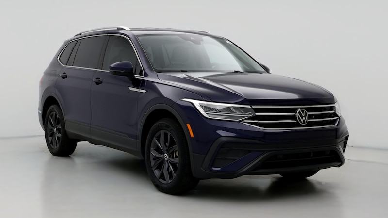 2022 Volkswagen Tiguan SE Hero Image