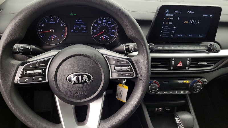 2019 Kia Forte LXS 10