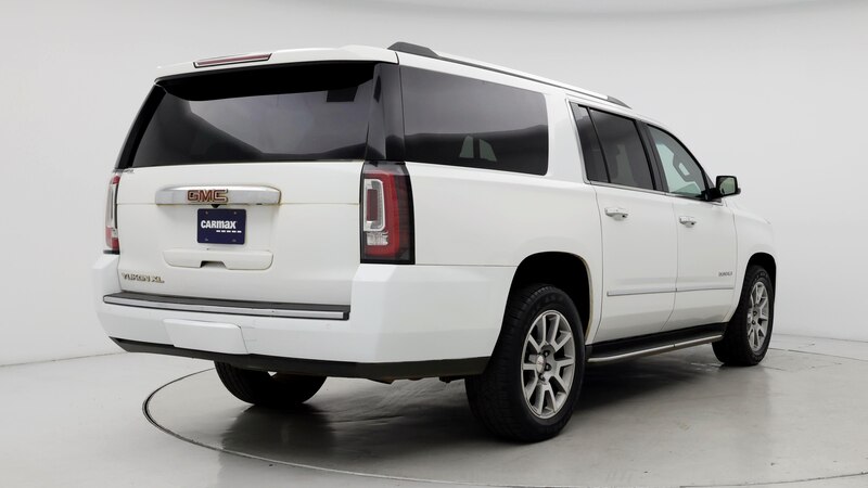 2020 GMC Yukon XL Denali 8