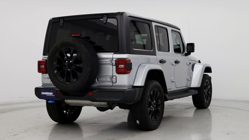 2023 Jeep Wrangler Unlimited Sahara 8