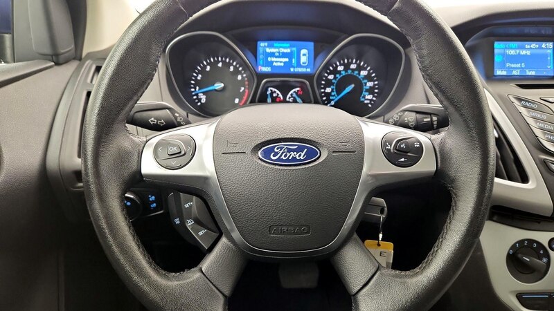 2014 Ford Focus SE 10