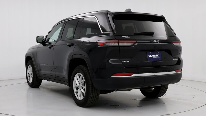 2023 Jeep Grand Cherokee Laredo 2