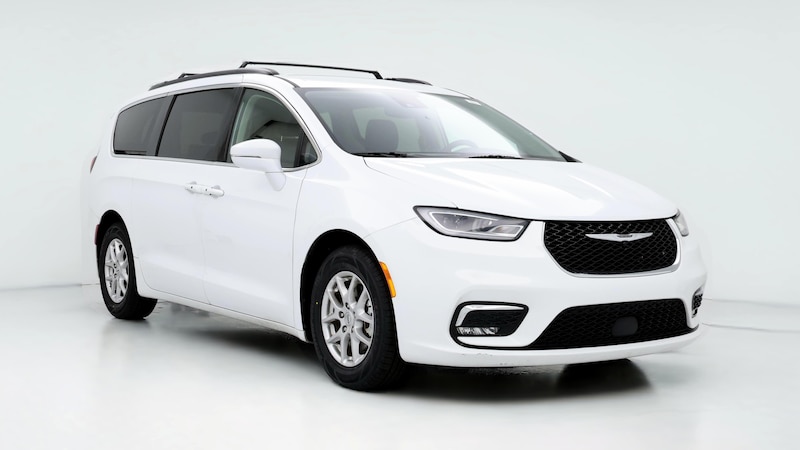 2022 Chrysler Pacifica Touring L Hero Image