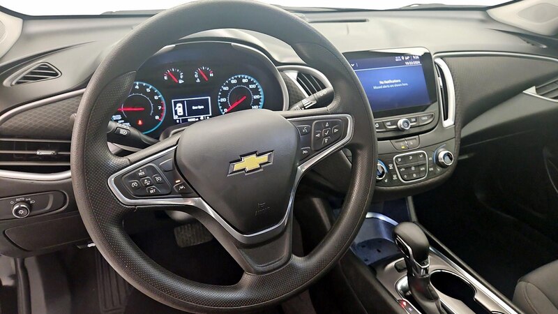 2023 Chevrolet Malibu LT 9