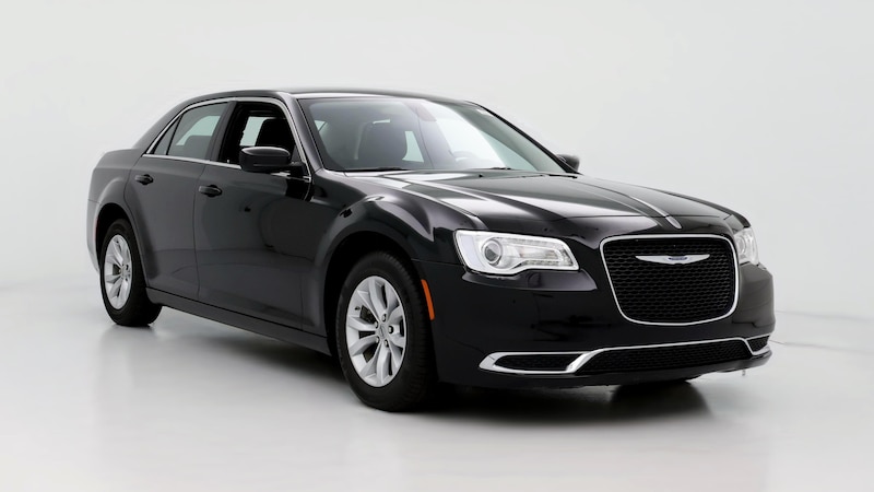 2023 Chrysler 300 Touring Hero Image