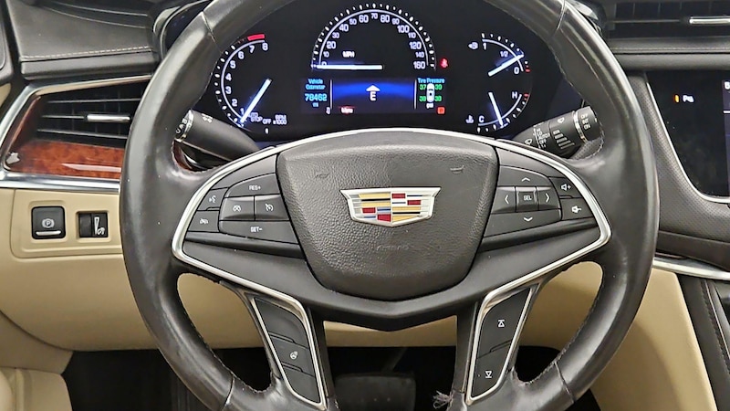 2017 Cadillac XT5 Luxury 10