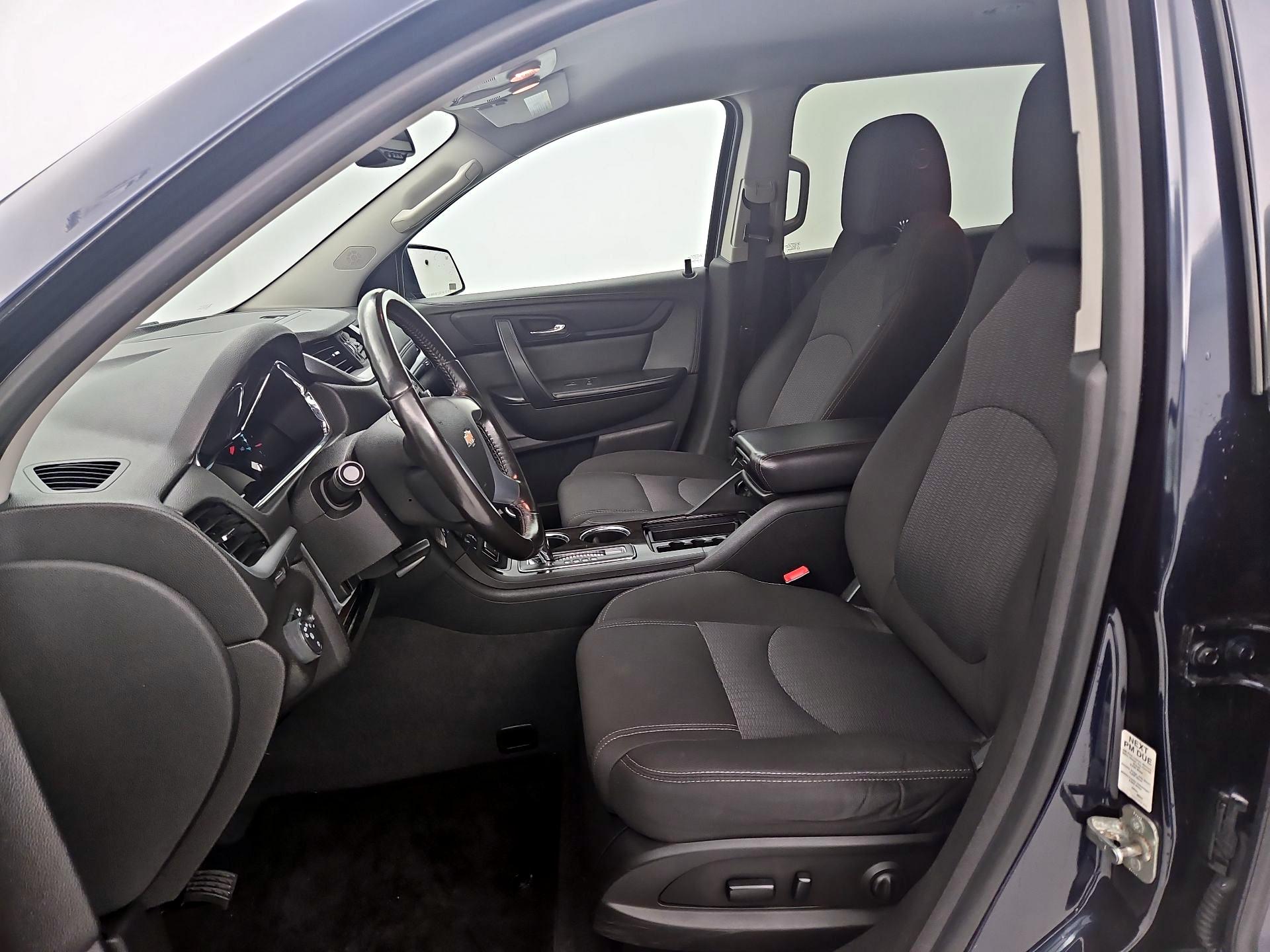 Thumbnail: 2016 Chevrolet Traverse - 11