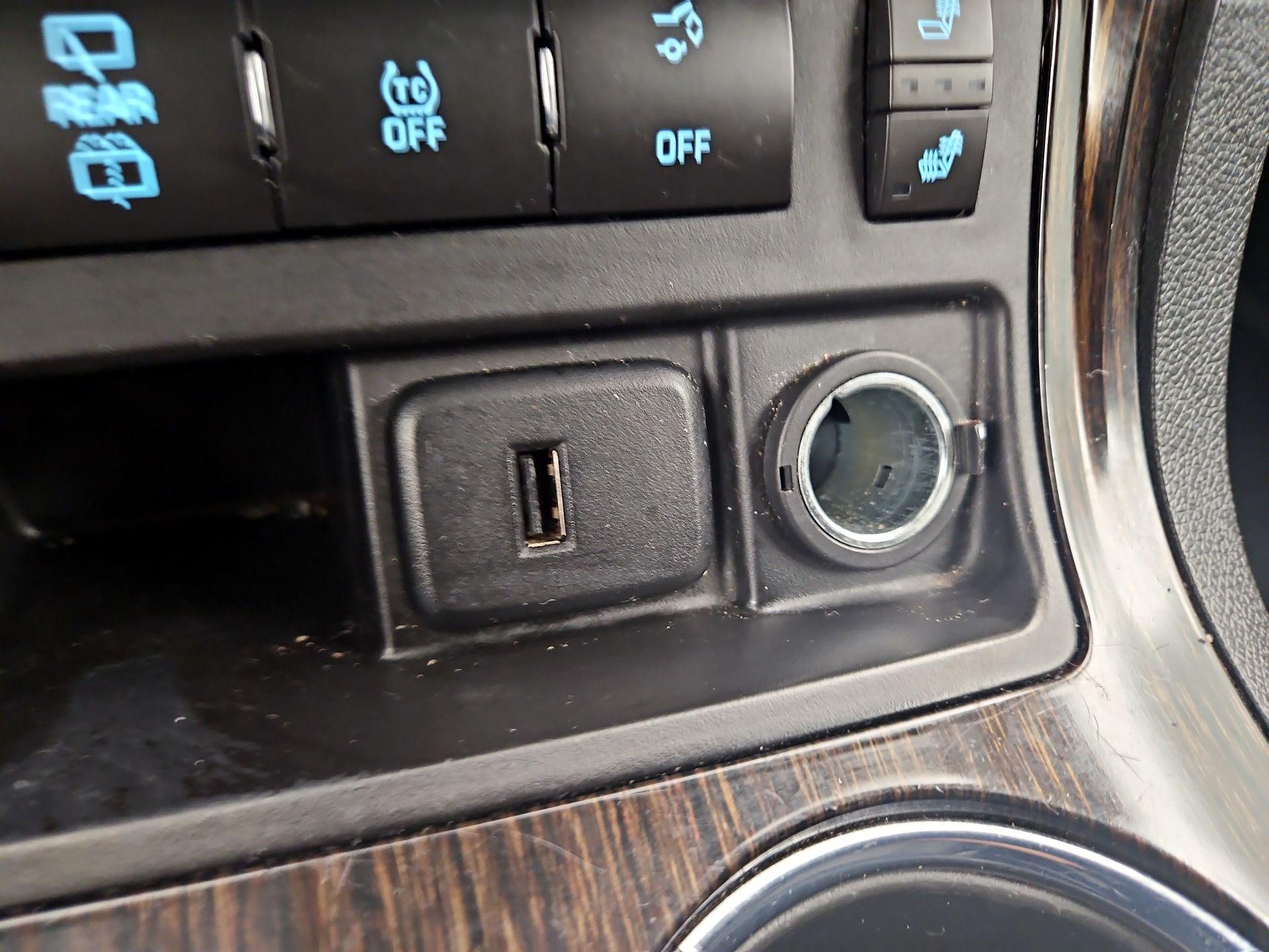 Thumbnail: 2016 Chevrolet Traverse - 18