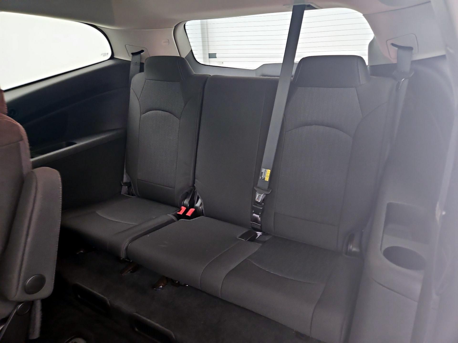 Thumbnail: 2016 Chevrolet Traverse - 20