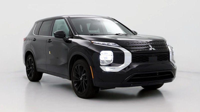 2022 Mitsubishi Outlander Black Edition Hero Image