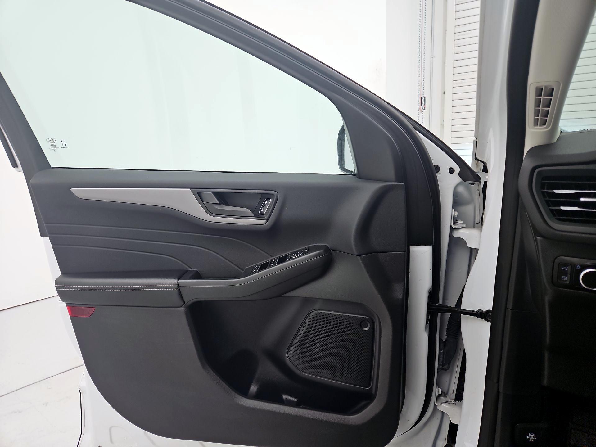 Thumbnail: 2023 Ford Escape - 12