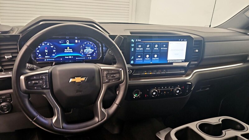 2023 Chevrolet Silverado 1500 LT 9