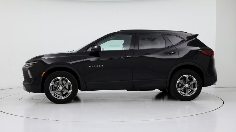 2023 Chevrolet Blazer  3