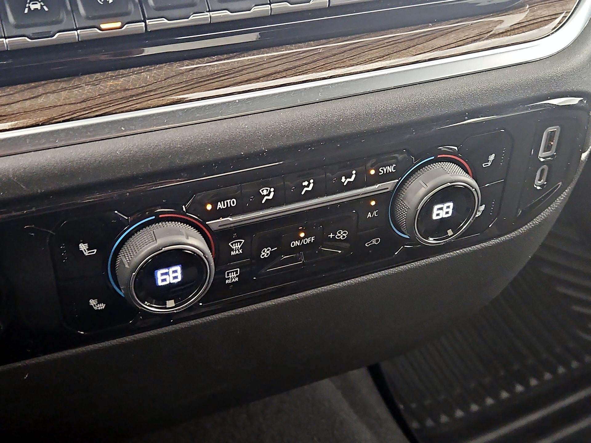 Thumbnail: 2022 Chevrolet Silverado 1500 - 16