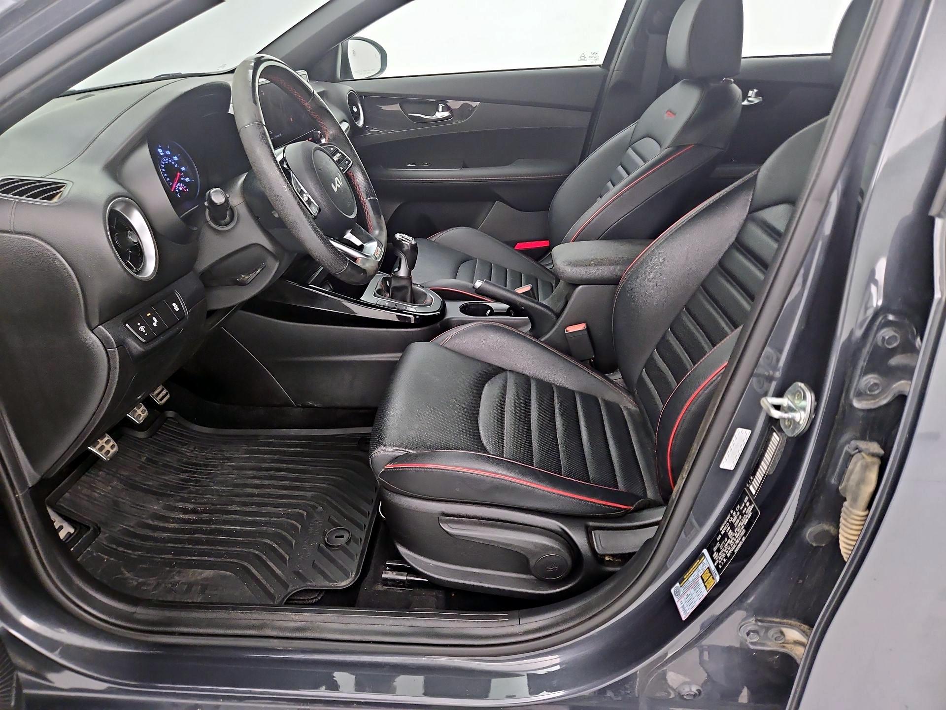 Thumbnail: 2022 Kia Forte - 11
