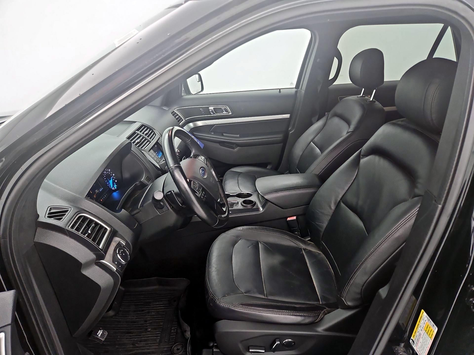 Thumbnail: 2017 Ford Explorer - 11