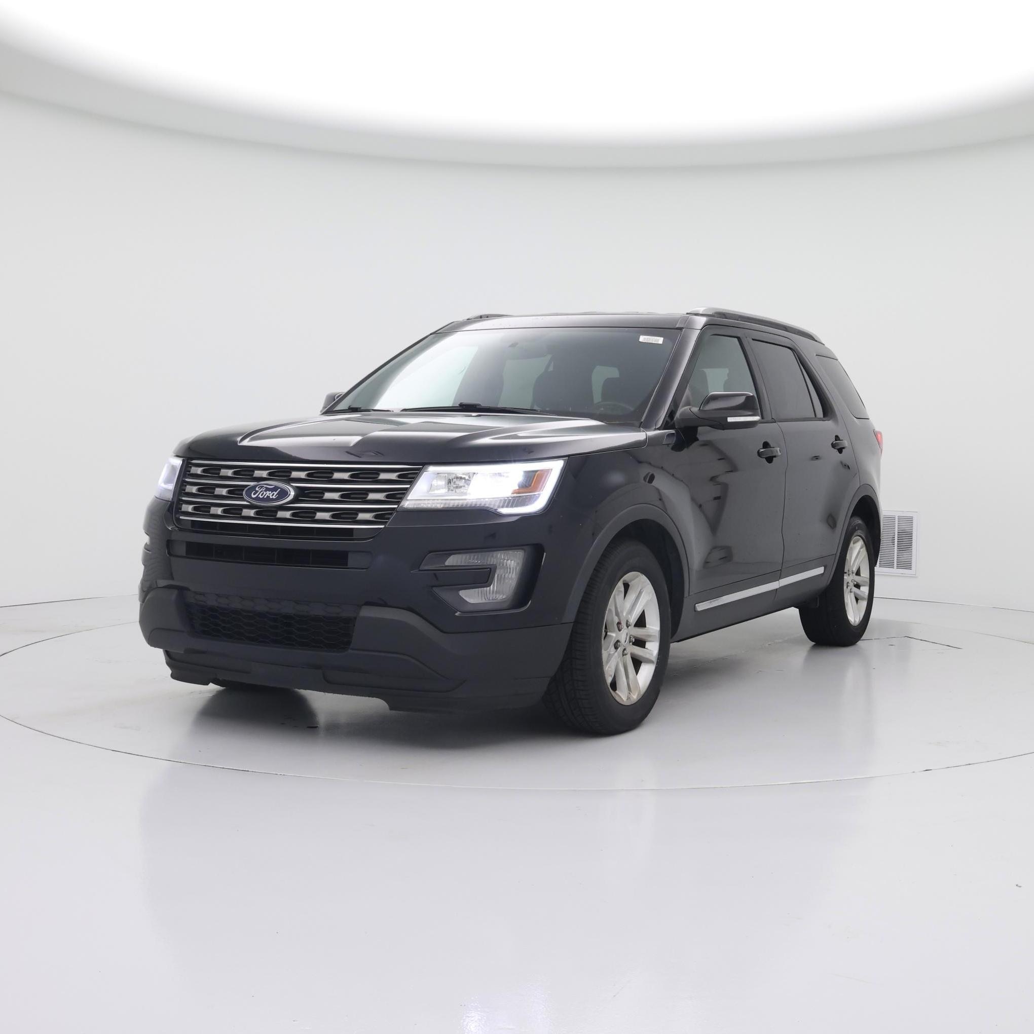 Thumbnail: 2017 Ford Explorer - 4