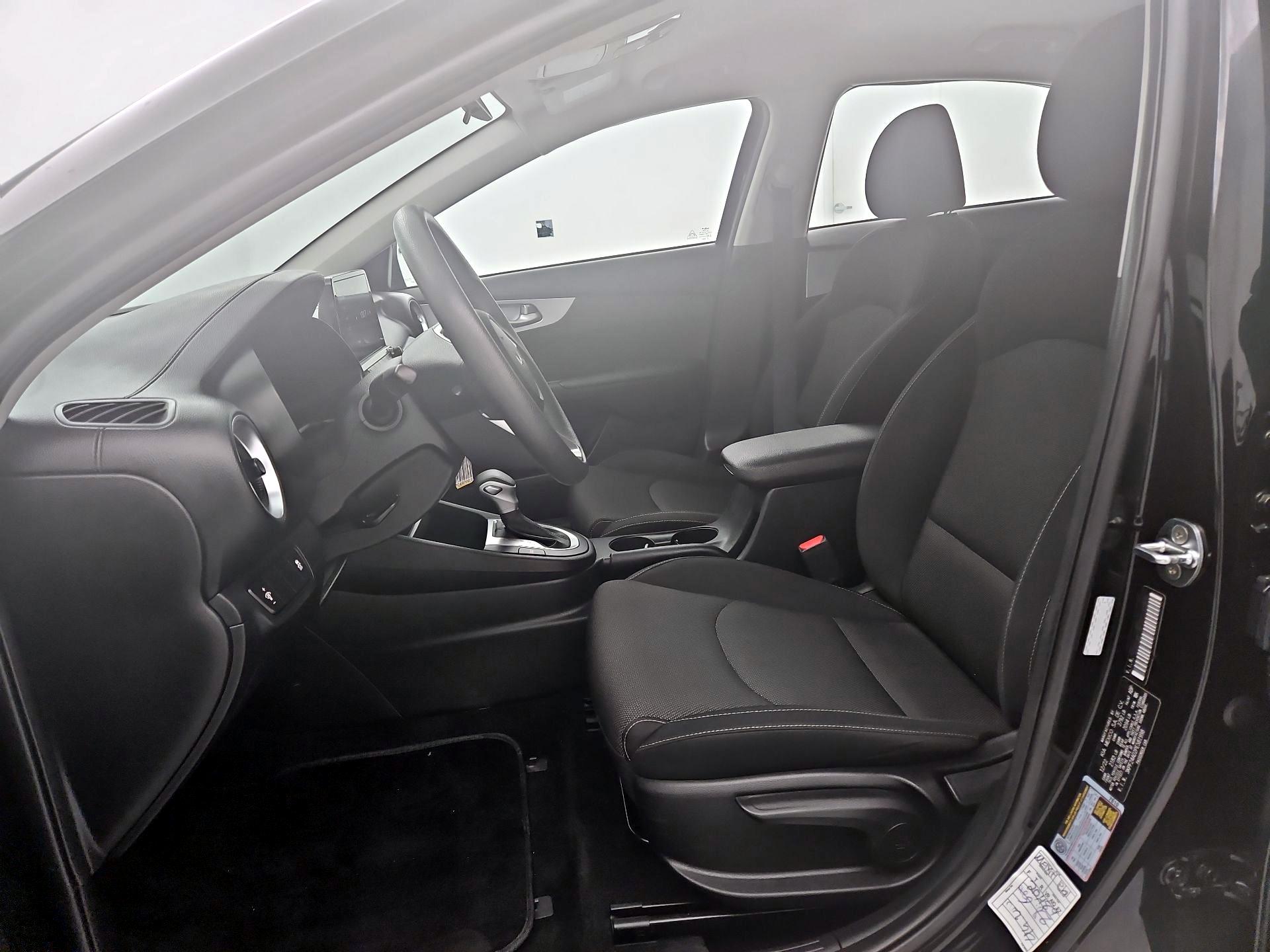 Thumbnail: 2023 Kia Forte - 11