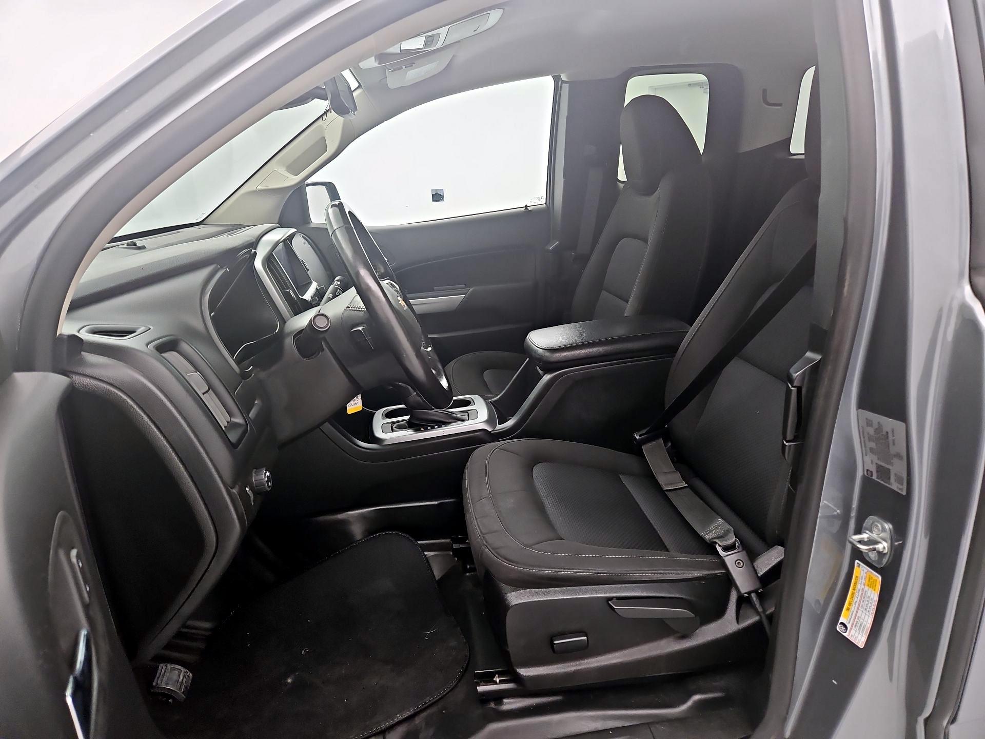 Thumbnail: 2022 Chevrolet Colorado - 11