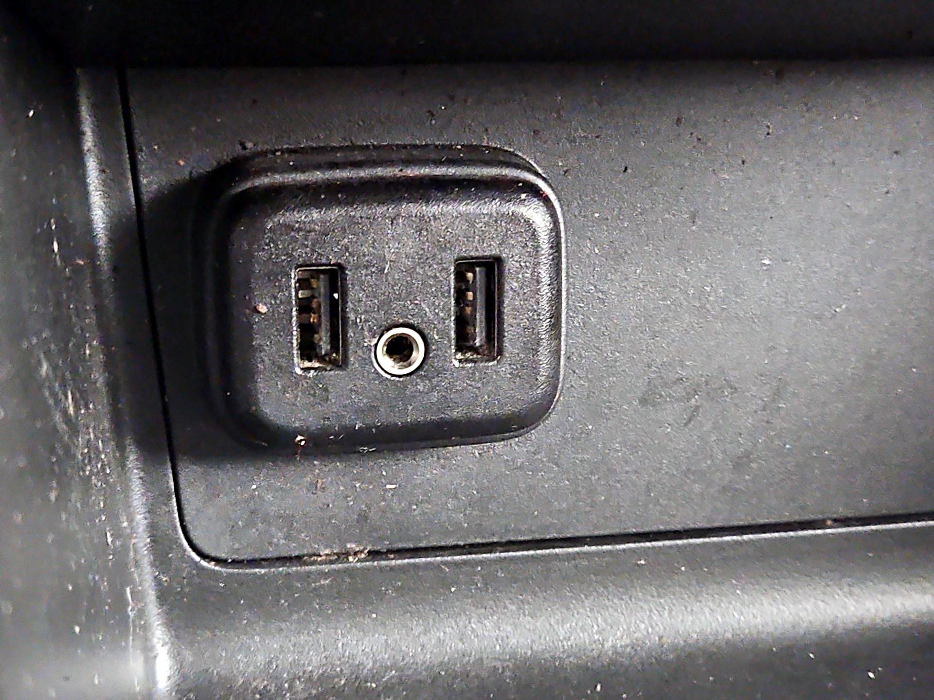 Thumbnail: 2022 Chevrolet Colorado - 18