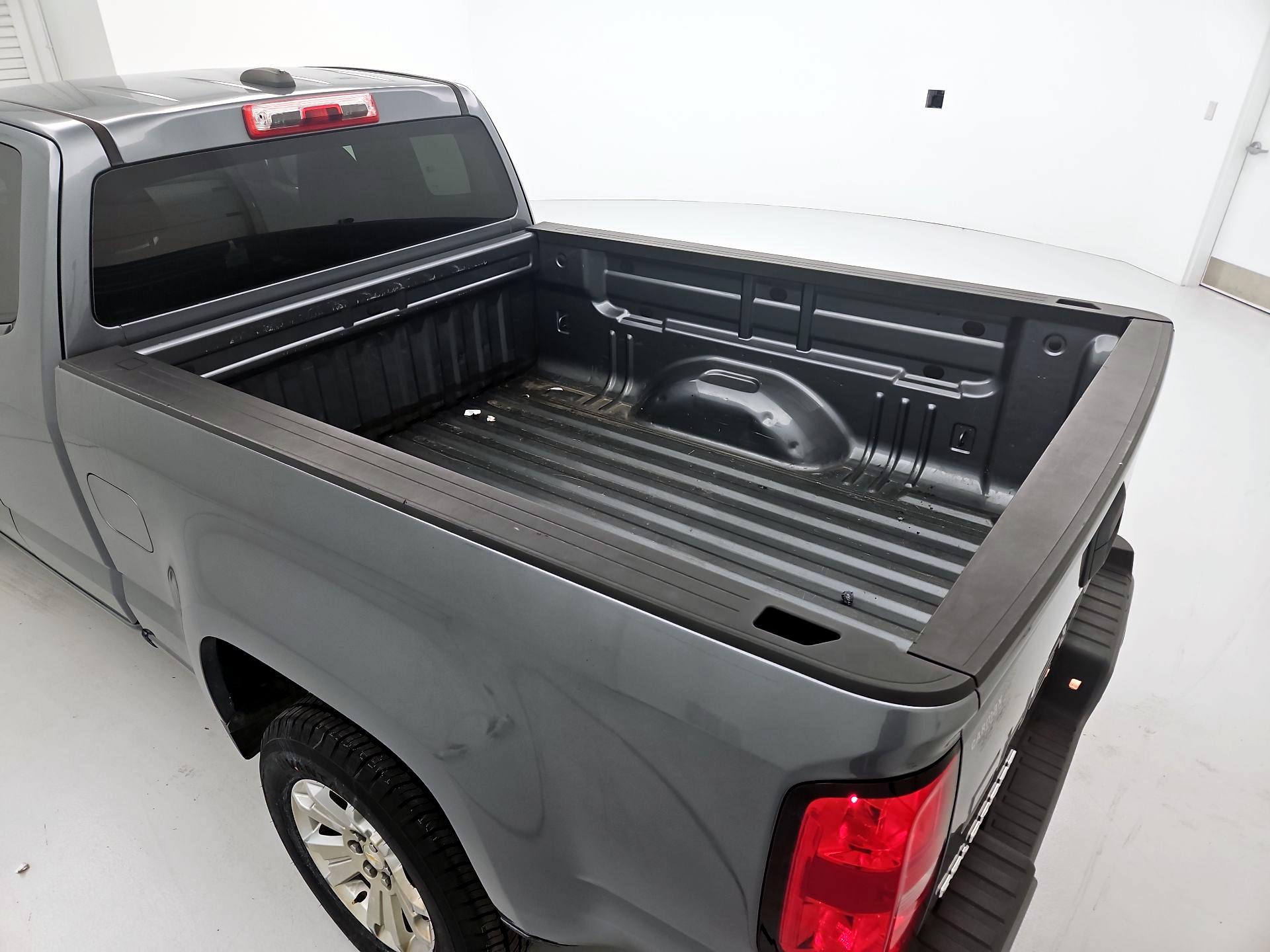 Thumbnail: 2022 Chevrolet Colorado - 20