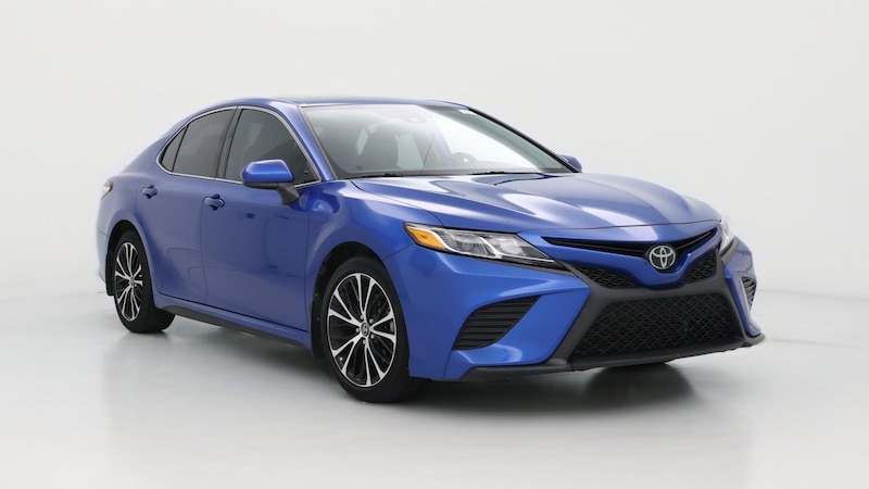 2020 Toyota Camry SE Hero Image