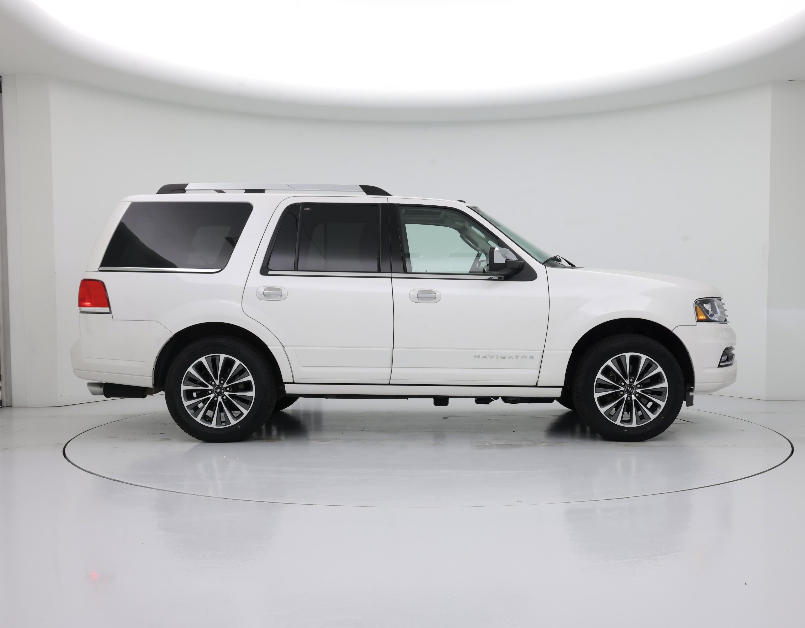 Thumbnail: 2017 Lincoln Navigator - 7