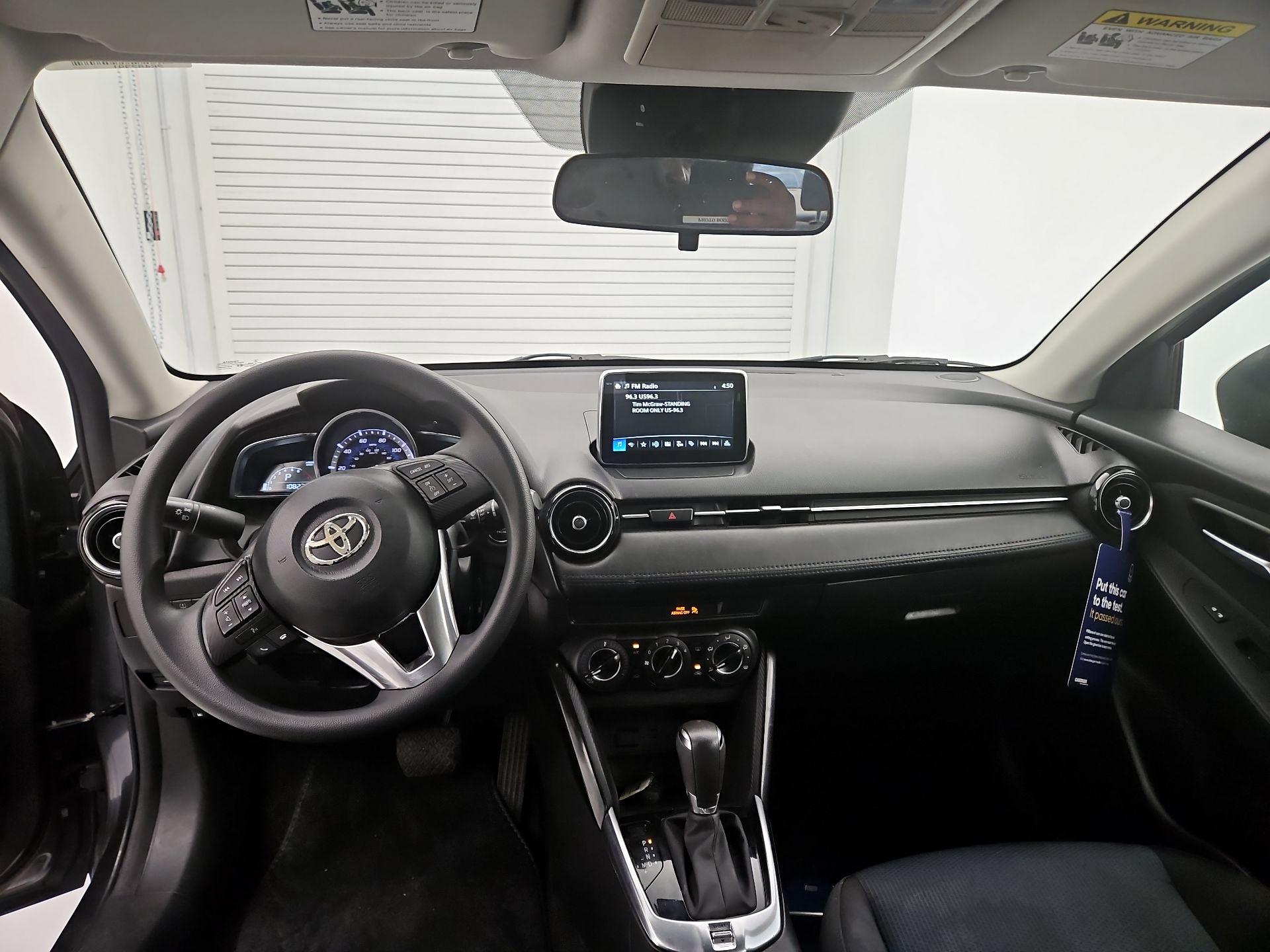 Thumbnail: 2017 Toyota Yaris iA - 9