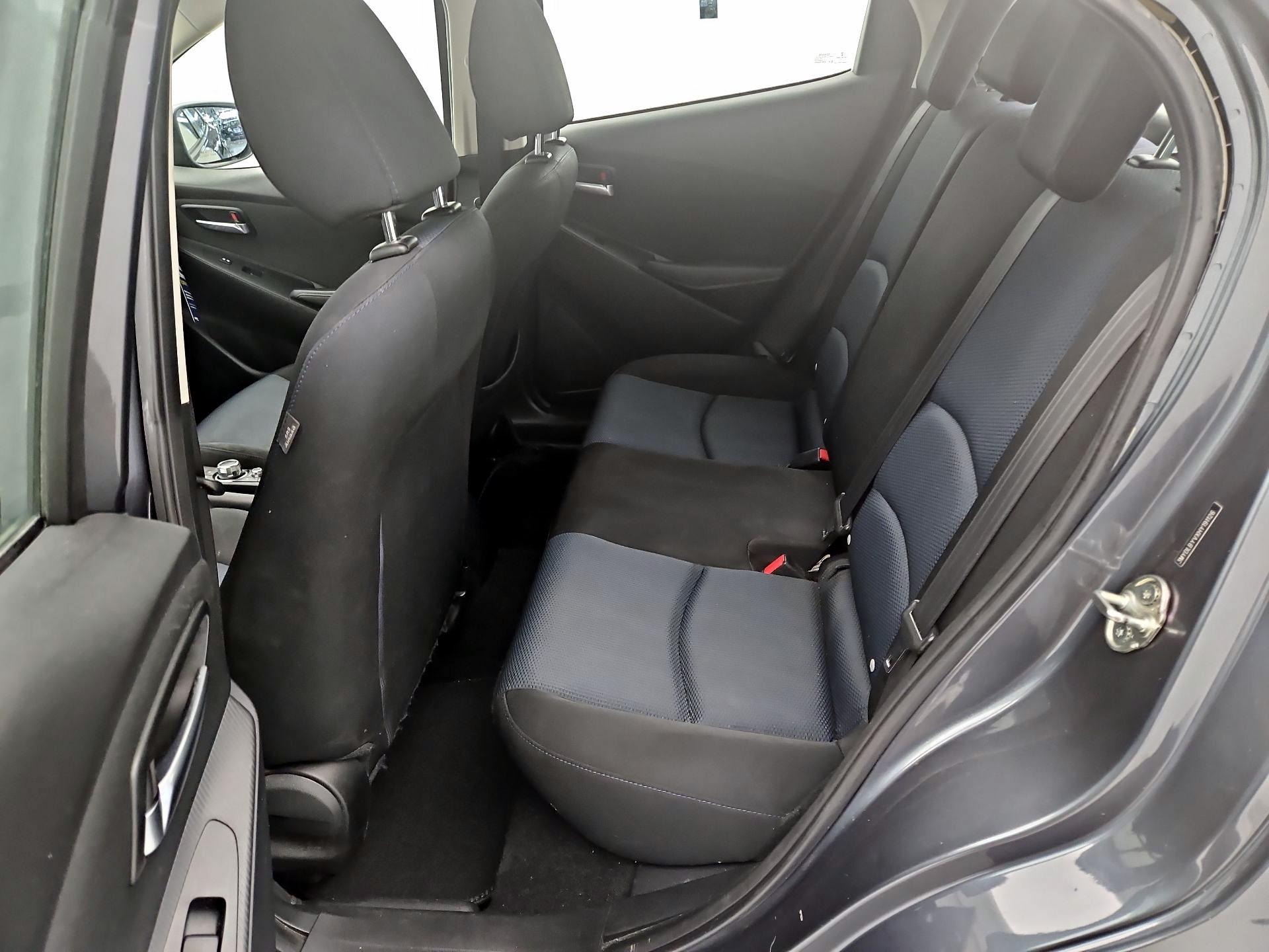 Thumbnail: 2017 Toyota Yaris iA - 18